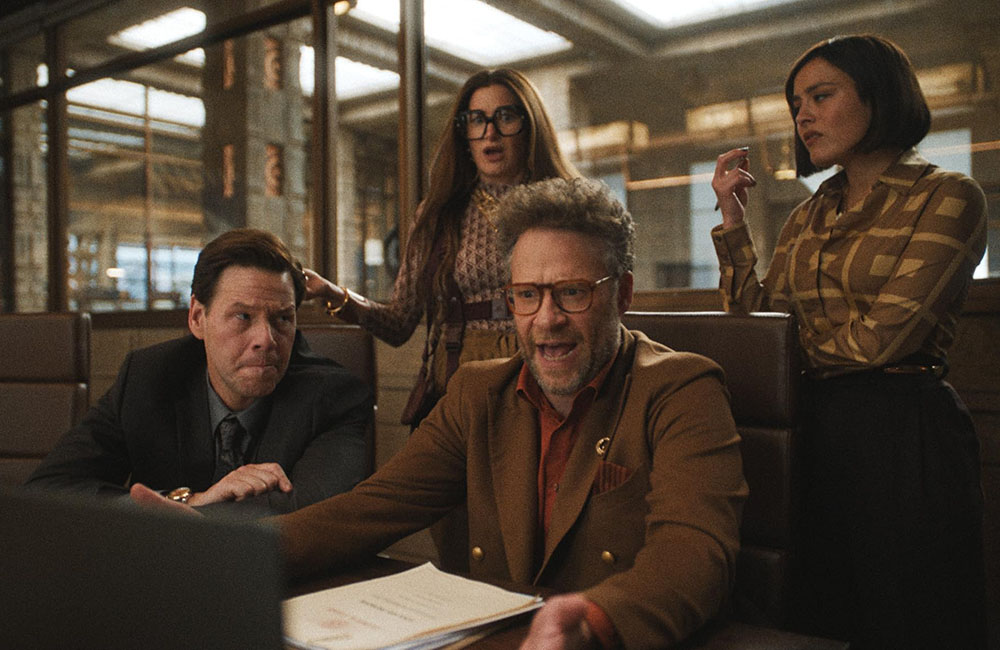 Кадр из 1 сезона сериала «Киностудия» (2025)