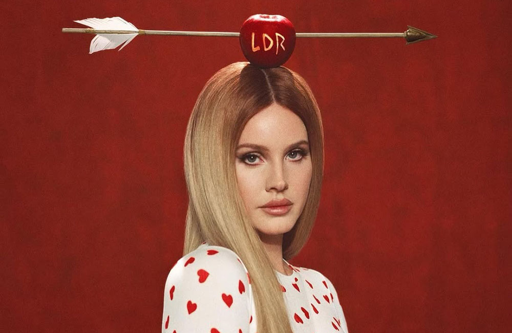 Лана Дель Рей в фотосессии для бренда Skims, 2025 год/ Фото: соцсети Ланы Дель Рей